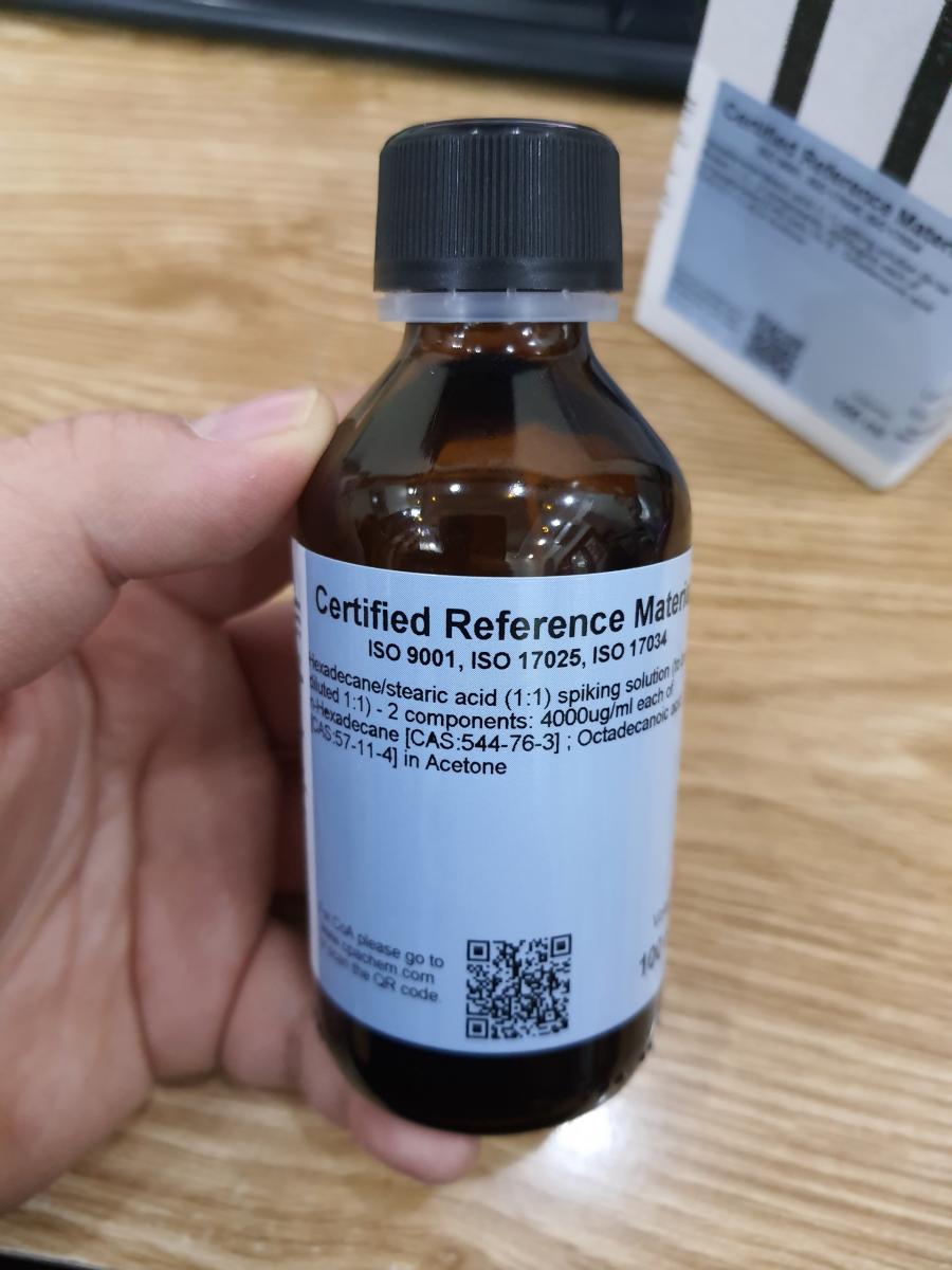 Dung dịch chuẩn dầu mỡ tổng số Hexadecane/stearic acid (1:1) spiking solution (to be diluted 1:1) - 2 components;  4000ug/ml each of n-Hexadecane [CAS:544-76-3]; Octadecanoic acid [CAS:57-11-4] in Acetone